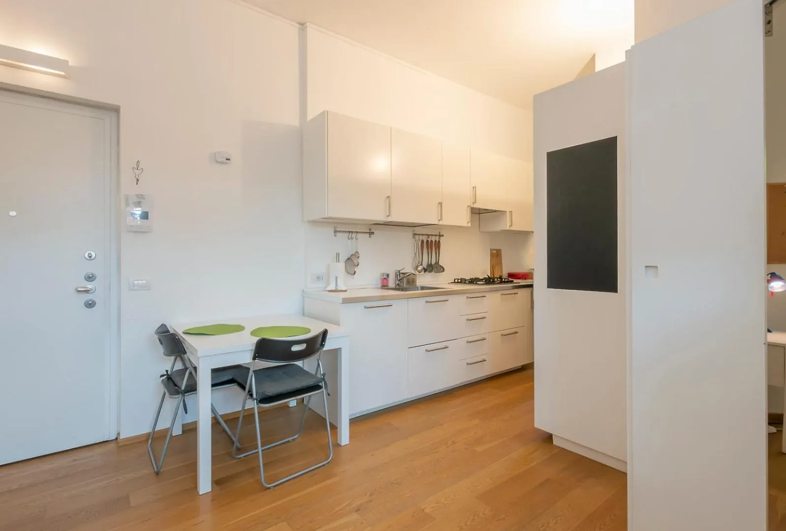 Appartement Sant'Agostino-Centro Near M2 à Milan Italie